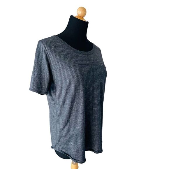 Lululemon Run Away Tee Heathered Black Womens Size 6 Technical Lightweight - Picture 6 of 7